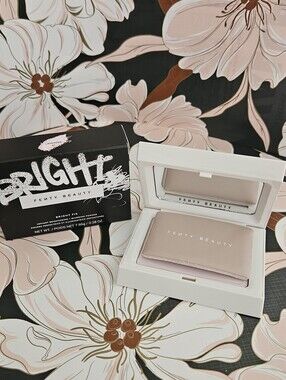 Fenty Beauty Bright Fix Instant Brightening Powder Lavender NWT